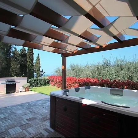 4 Star App Adriana With Sea View And Jacuzzi Appartement Zambratija (Istria)