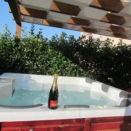 4 Star App Adriana With Sea View And Jacuzzi Appartement *