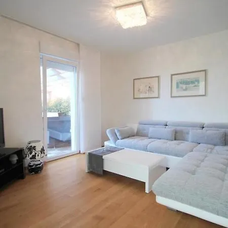 Appartement 4 Star App Adriana With Sea View And Jacuzzi *