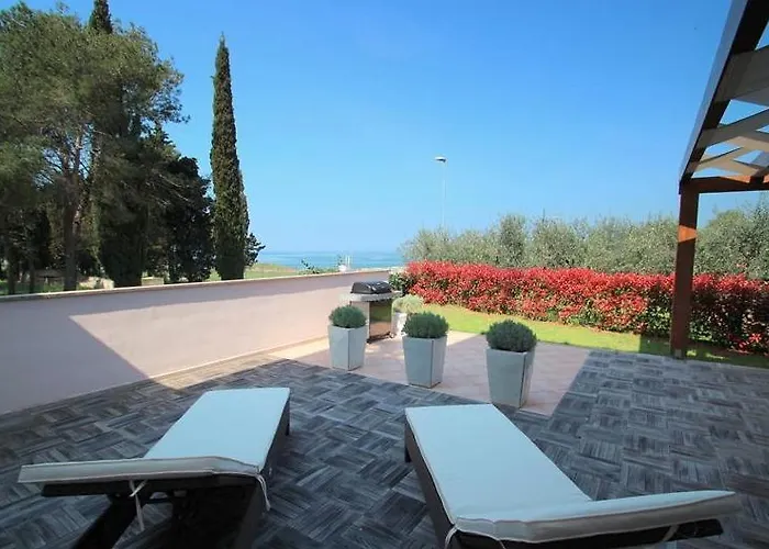 4 Star App Adriana With Sea View And Jacuzzi Zambratija (Istria)