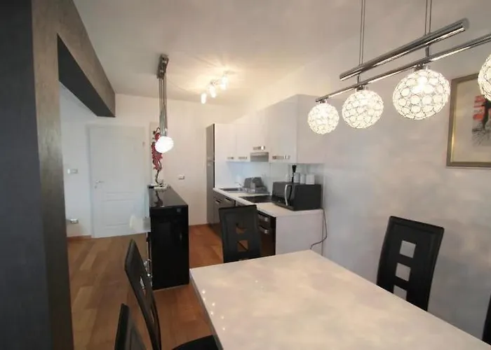 4 Star App Adriana With Sea View And Jacuzzi Appartamento