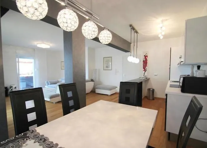 4 Star App Adriana With Sea View And Jacuzzi Appartamento *